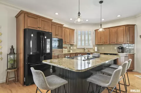 Kitchen - 6209 Winterberry Ln, Springfield, IL 62712 photo 1 of 4