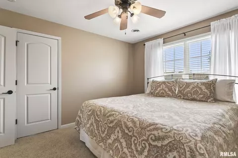 Bedroom - 6209 Winterberry Ln, Springfield, IL 62712 photo 6 of 9
