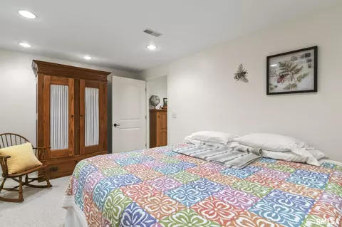 Bedroom - 6209 Winterberry Ln, Springfield, IL 62712 photo 9 of 9