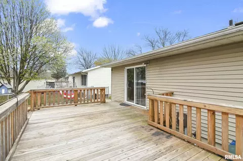 Exterior - 2913 E Griffiths Ave, Springfield, IL 62702 photo 3 of 6