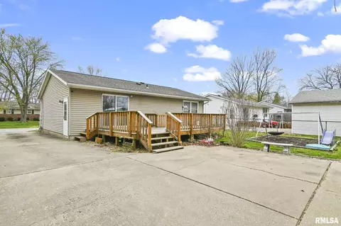 Exterior - 2913 E Griffiths Ave, Springfield, IL 62702 photo 4 of 6