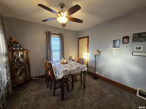 1306 N 2nd St, Springfield, IL 62702 photo 12