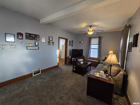 1306 N 2nd St, Springfield, IL 62702 photo 6