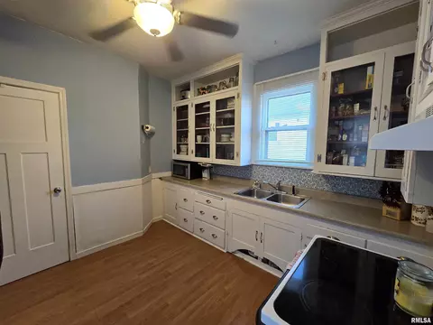 1306 N 2nd St, Springfield, IL 62702 photo 21