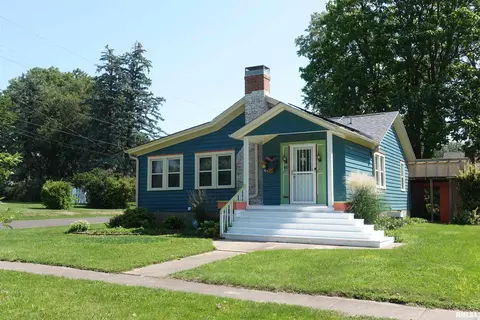 827 Florence Ave, Galesburg, IL 61401