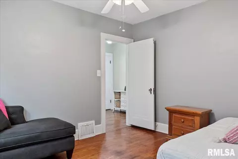 Bedroom - 2049 S State St, Springfield, IL 62704 photo 5 of 8