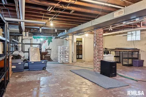 Other - 2049 S State St, Springfield, IL 62704 photo 4 of 7