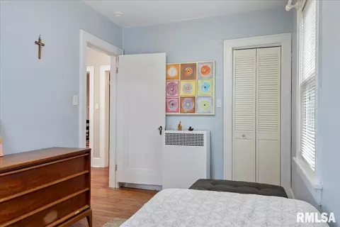 Bedroom - 2049 S State St, Springfield, IL 62704 photo 2 of 8