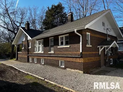 1024 S Macarthur Blvd, Springfield, IL 62704 photo 2