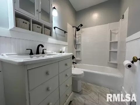 1024 S Macarthur Blvd, Springfield, IL 62704 photo 13