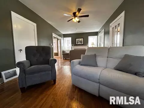1024 S Macarthur Blvd, Springfield, IL 62704 photo 8