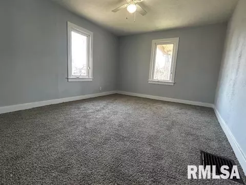 2021 Old Rochester Rd, Springfield, IL 62703 photo 5