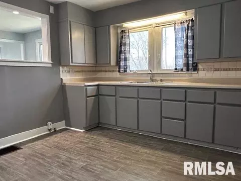 2021 Old Rochester Rd, Springfield, IL 62703 photo 6
