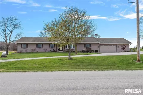 2529 N 625 East Rd, Rochester, IL 62563