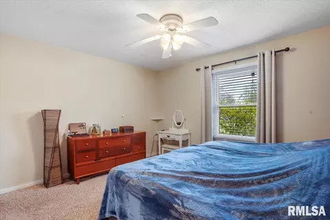 Bedroom - 2701 Mead Dr, Springfield, IL 62707 photo 5 of 9