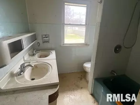 1306 N Franklin, Springfield, IL 62702 photo 5
