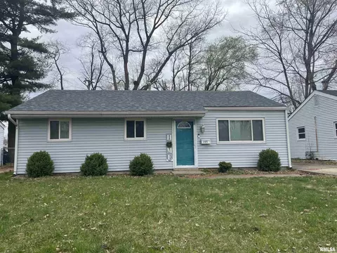 725 N St Marys Ave, Springfield, IL 62702