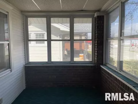245 N Illinois St, Springfield, IL 62702 photo 4