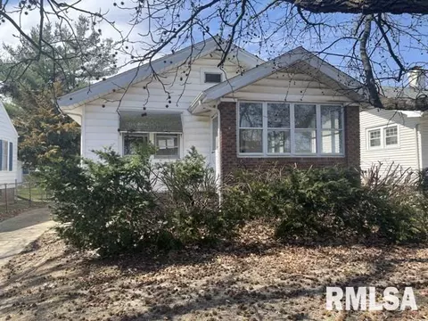 245 N Illinois St, Springfield, IL 62702 photo 2