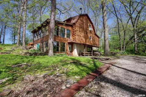 652 N 1850 Ave, Quincy, IL 62305