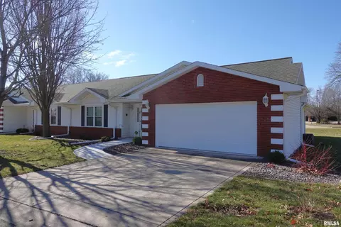 506 Janice Ln, Galesburg, IL 61401