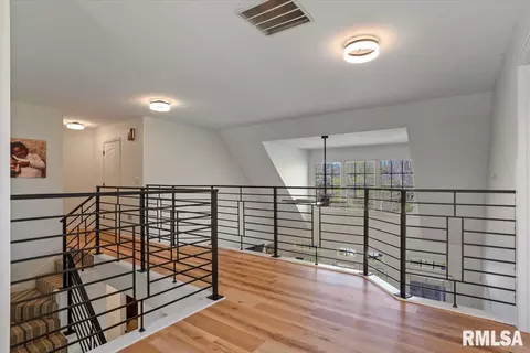 Entry Way - 4505 Greenbriar Dr, Springfield, IL 62711 photo 3 of 3