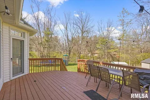 Exterior - 4505 Greenbriar Dr, Springfield, IL 62711 photo 6 of 9