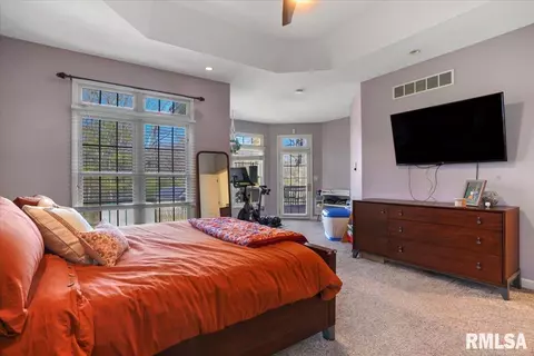 Bedroom - 4505 Greenbriar Dr, Springfield, IL 62711 photo 2 of 12