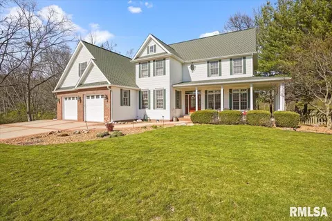 Exterior - 4505 Greenbriar Dr, Springfield, IL 62711 photo 2 of 9