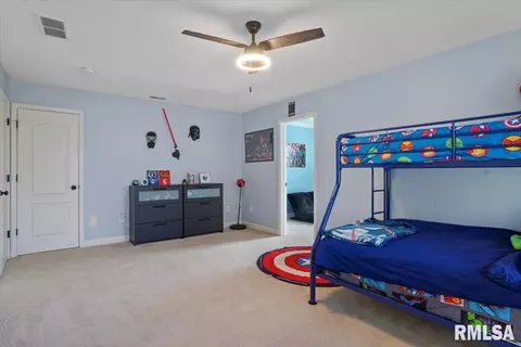 Bedroom - 4505 Greenbriar Dr, Springfield, IL 62711 photo 8 of 12