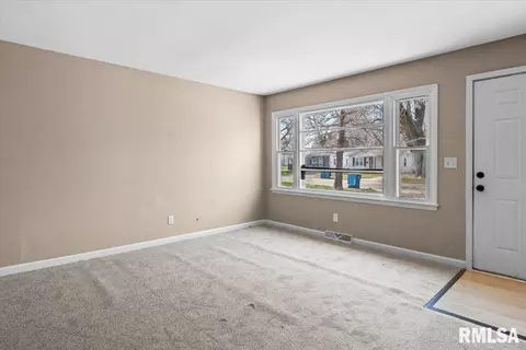 1604 S 16th St, Springfield, IL 62703 photo 5