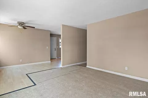 1604 S 16th St, Springfield, IL 62703 photo 4