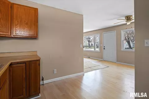 1604 S 16th St, Springfield, IL 62703 photo 9