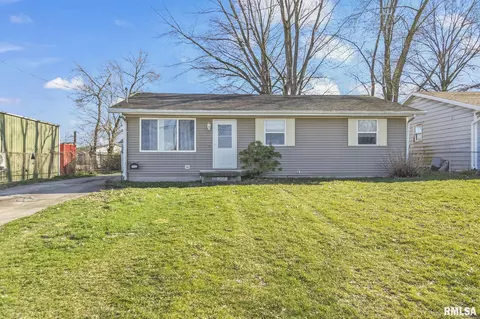 2142 Catalina Ln, Springfield, IL 62702 photo 2