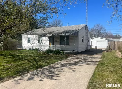 15 Todd Ln, Springfield, IL 62702
