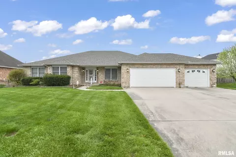 3009 Red Bud Ln, Springfield, IL 62712 photo 3