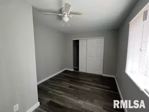 2201 S 12th St, Springfield, IL 62703 photo 15