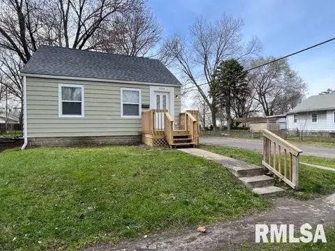 2201 S 12th St, Springfield, IL 62703 photo 3