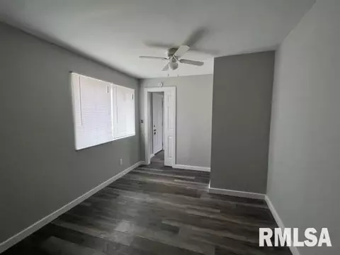 2201 S 12th St, Springfield, IL 62703 photo 16