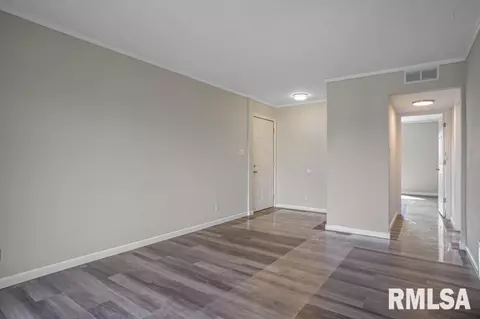 Other - 2539 W Monroe St, Springfield, IL 62704 photo 2 of 8
