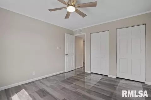 Bedroom - 2539 W Monroe St, Springfield, IL 62704 photo 1 of 4