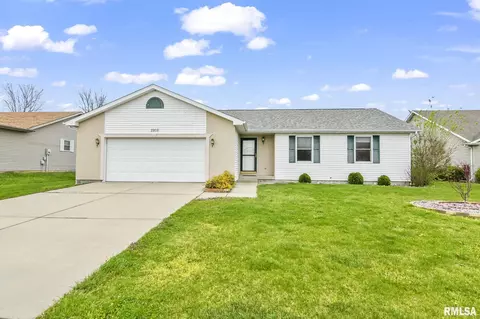 2808 Walter Rd, Springfield, IL 62703