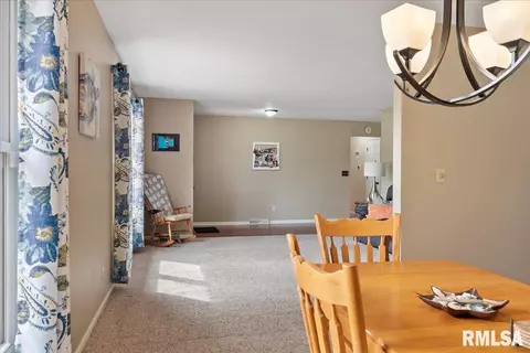 Dining - 30 Burning Tree Dr, Chatham, IL 62629 photo 2 of 3