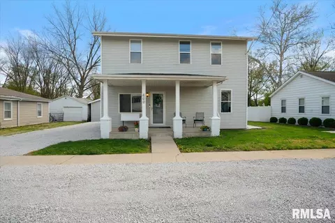 600 W Washington St, Athens, IL 62613