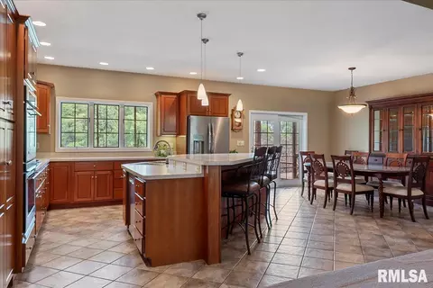 Kitchen - 6505 Telstar Rd, Riverton, IL 62561 photo 1 of 5