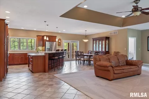 Other - 6505 Telstar Rd, Riverton, IL 62561 photo 5 of 17