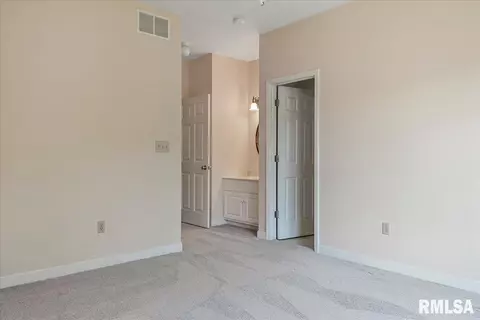 Bedroom - 6505 Telstar Rd, Riverton, IL 62561 photo 6 of 12