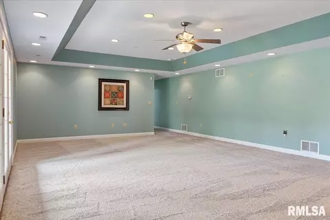 Living - 6505 Telstar Rd, Riverton, IL 62561 photo 2 of 4