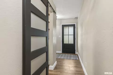 Entry Way - 7808 Hunt Rd, Springfield, IL 62712 photo 3 of 4