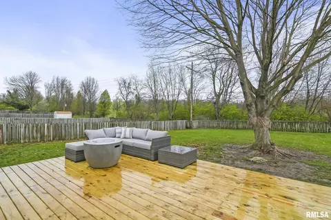 Exterior - 7808 Hunt Rd, Springfield, IL 62712 photo 3 of 5
